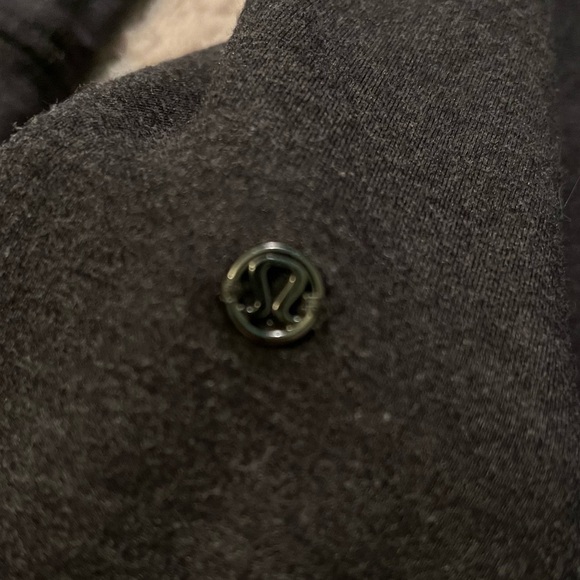 Lululemon Coast Wrap Jacket Top Cowl Neck One Button Pockets Mod Black size 2 - Picture 14 of 14